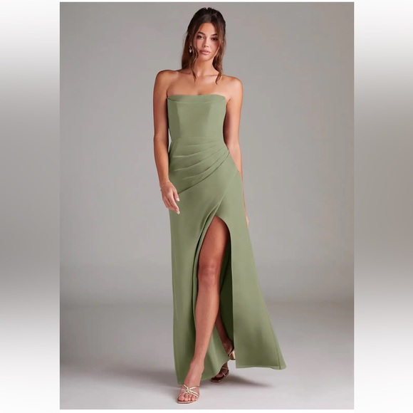 Azazie Leonis Pistachio Green Gown - Picture 2 of 8